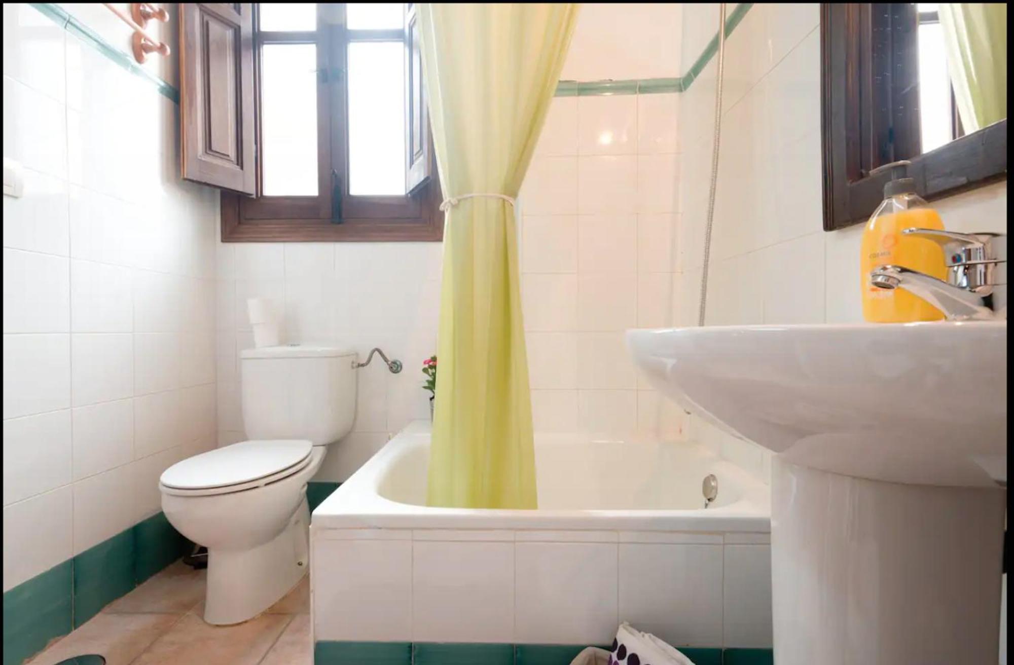 Apartamentos Centro Historico A Los Pies De La Alhambra Granada Ngoại thất bức ảnh