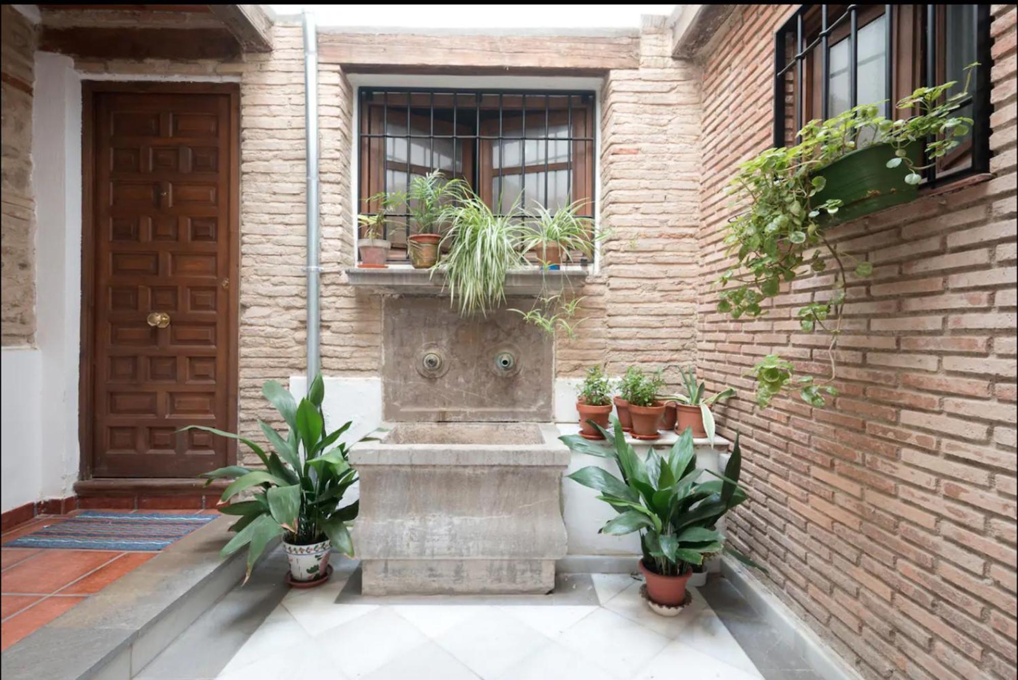 Apartamentos Centro Historico A Los Pies De La Alhambra Granada Ngoại thất bức ảnh